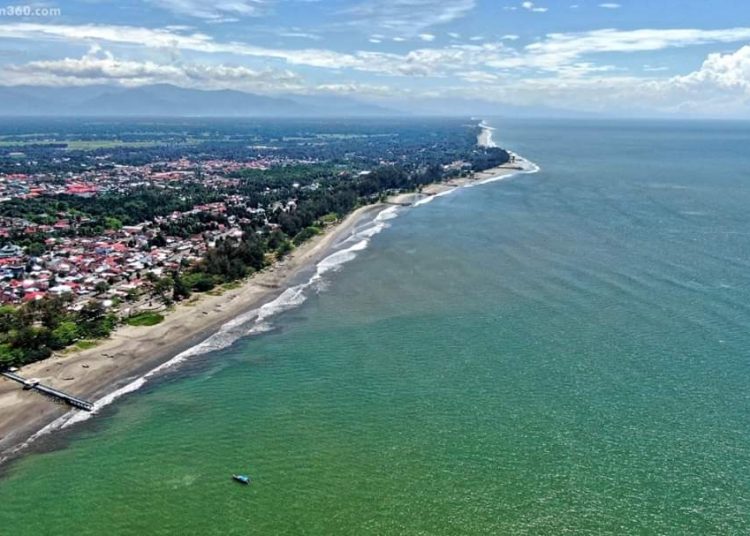 Laut Pariaman. (Foto: Mardian)