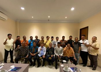 Bupati Padangpariaman bersama jajaran pengurus PKDP Sumbar.