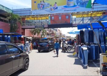 Kondisi Pasar Raya Padang, Senin, 11/5.