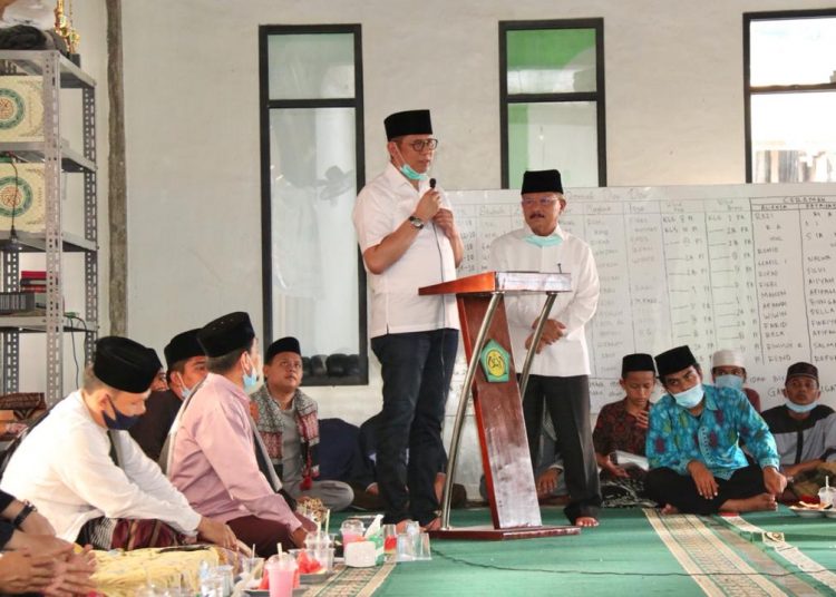 Mulyadi - Ali Mukhni di pesantren Nurul Yaqin, Jumat  16/10.
