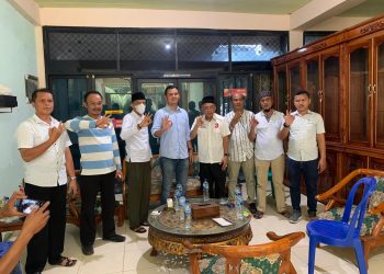 Rahmad Hidayat bersama Refrizal.