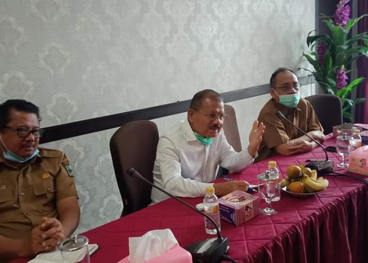 Ali Mukhni pimpin rapat persiapan HUT Padangpariaman, Selasa, 15/12.