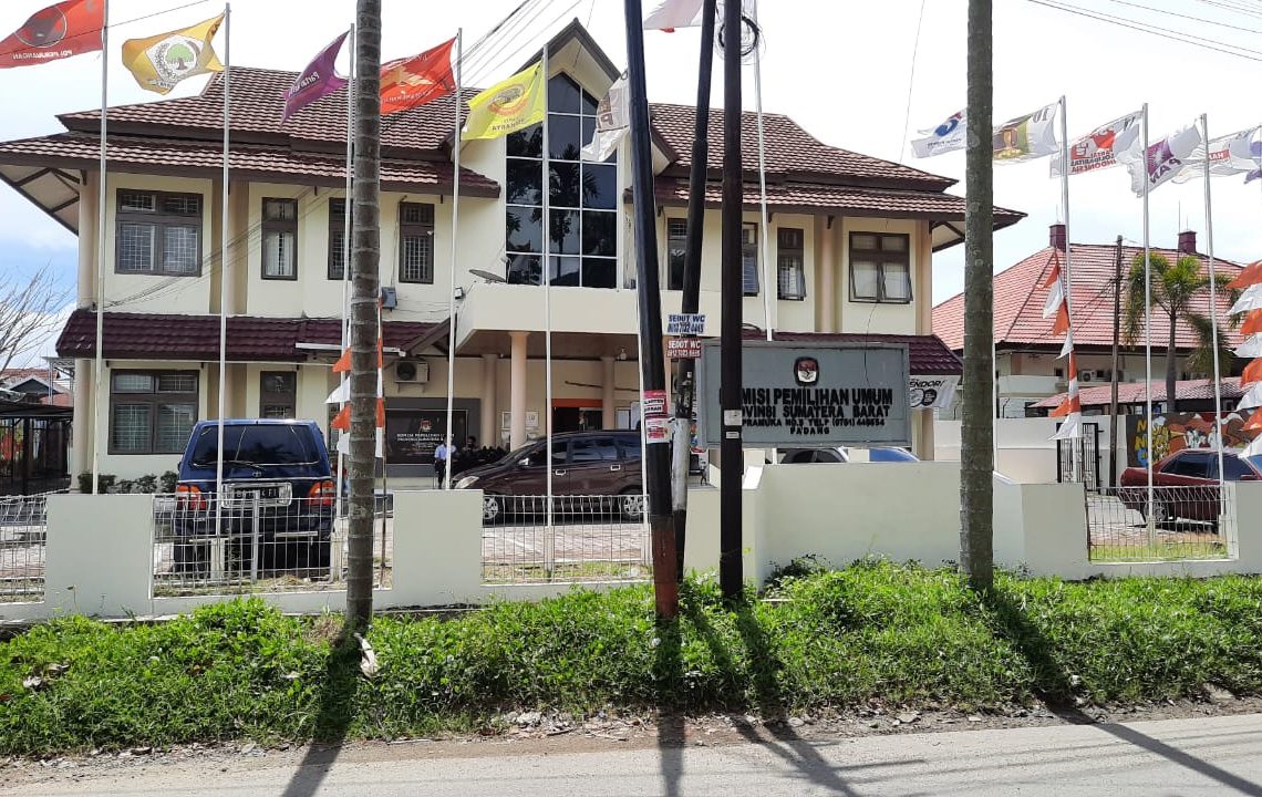 Kantor KPU Sumbar.