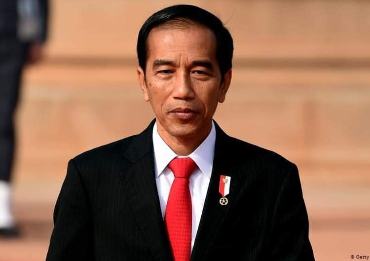 Jokowi.