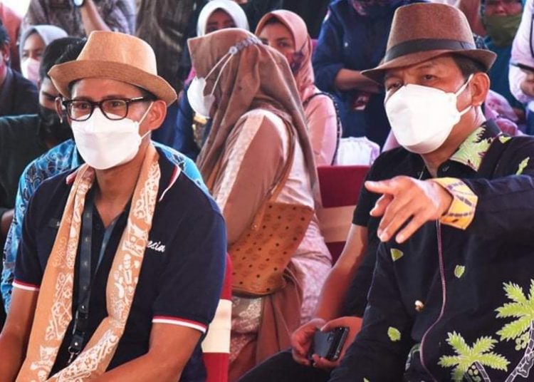 Genius Umar bersama Sandiaga Uno.